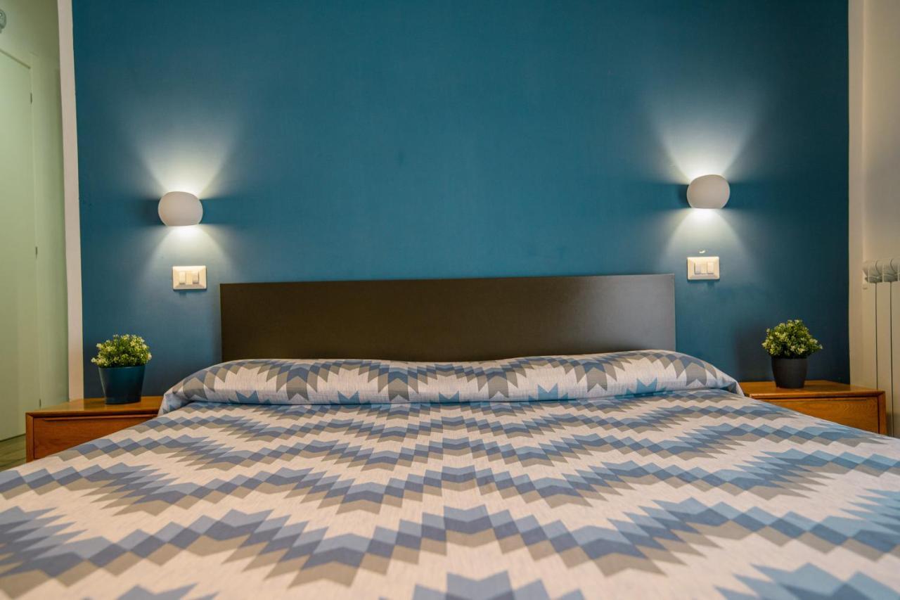Hub Ferroviario - 12 Posti Letto Per Il Tuo Gruppo A Napoli Con Wifi E Netflix Bed and Breakfast Exteriör bild